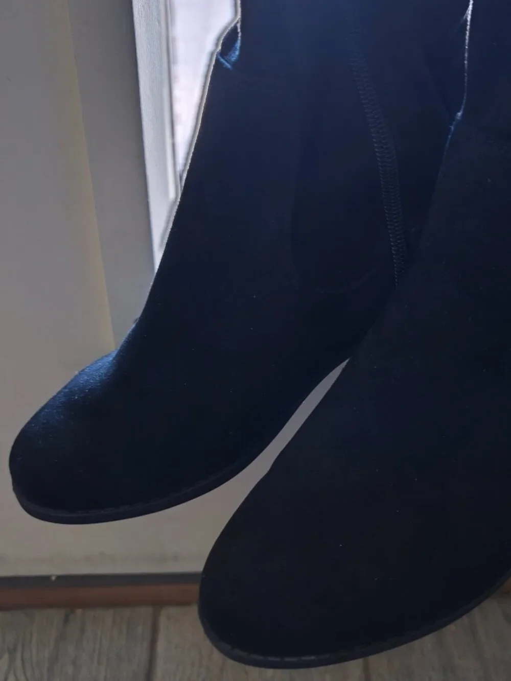 Forever 21 Wide fit boot size 8